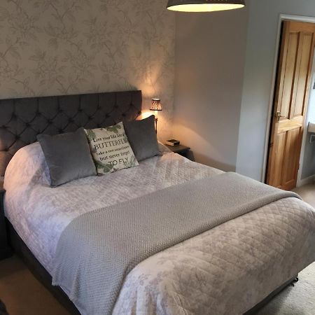 The Poplars Bed & Breakfast Newbold on Stour Bagian luar foto