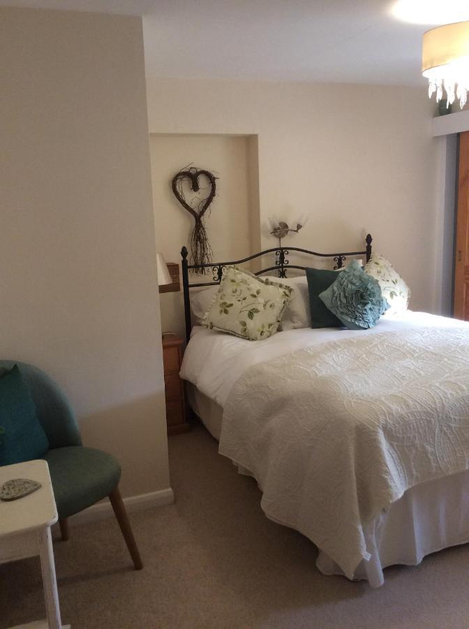 The Poplars Bed & Breakfast Newbold on Stour Bagian luar foto