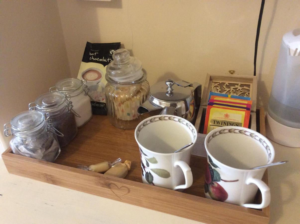 The Poplars Bed & Breakfast Newbold on Stour Bagian luar foto