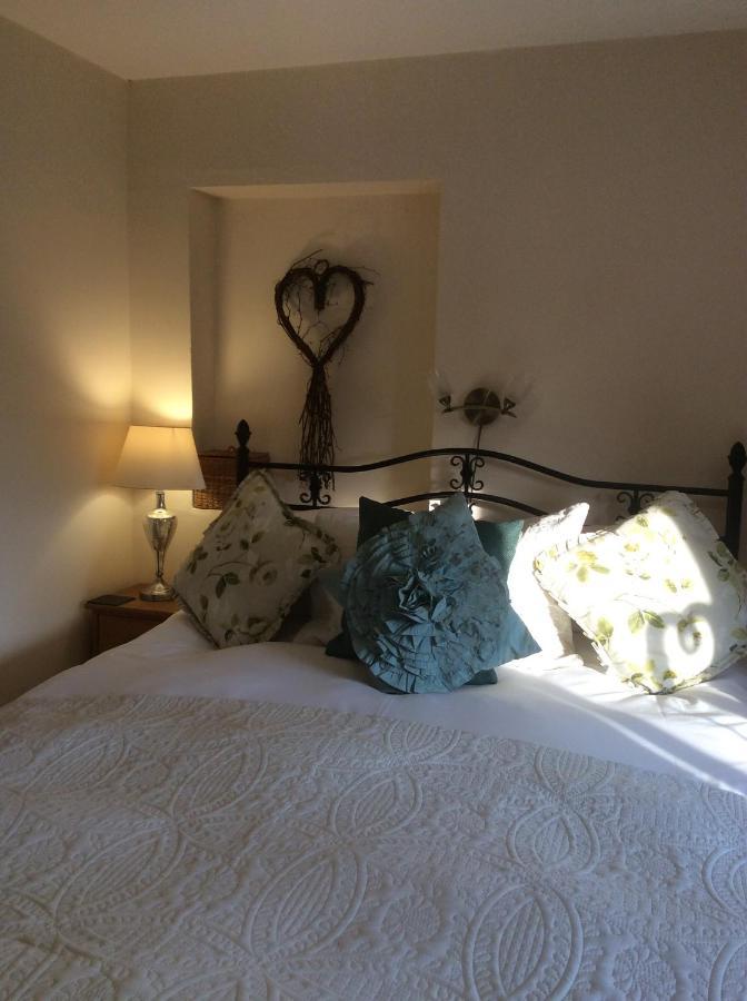 The Poplars Bed & Breakfast Newbold on Stour Bagian luar foto